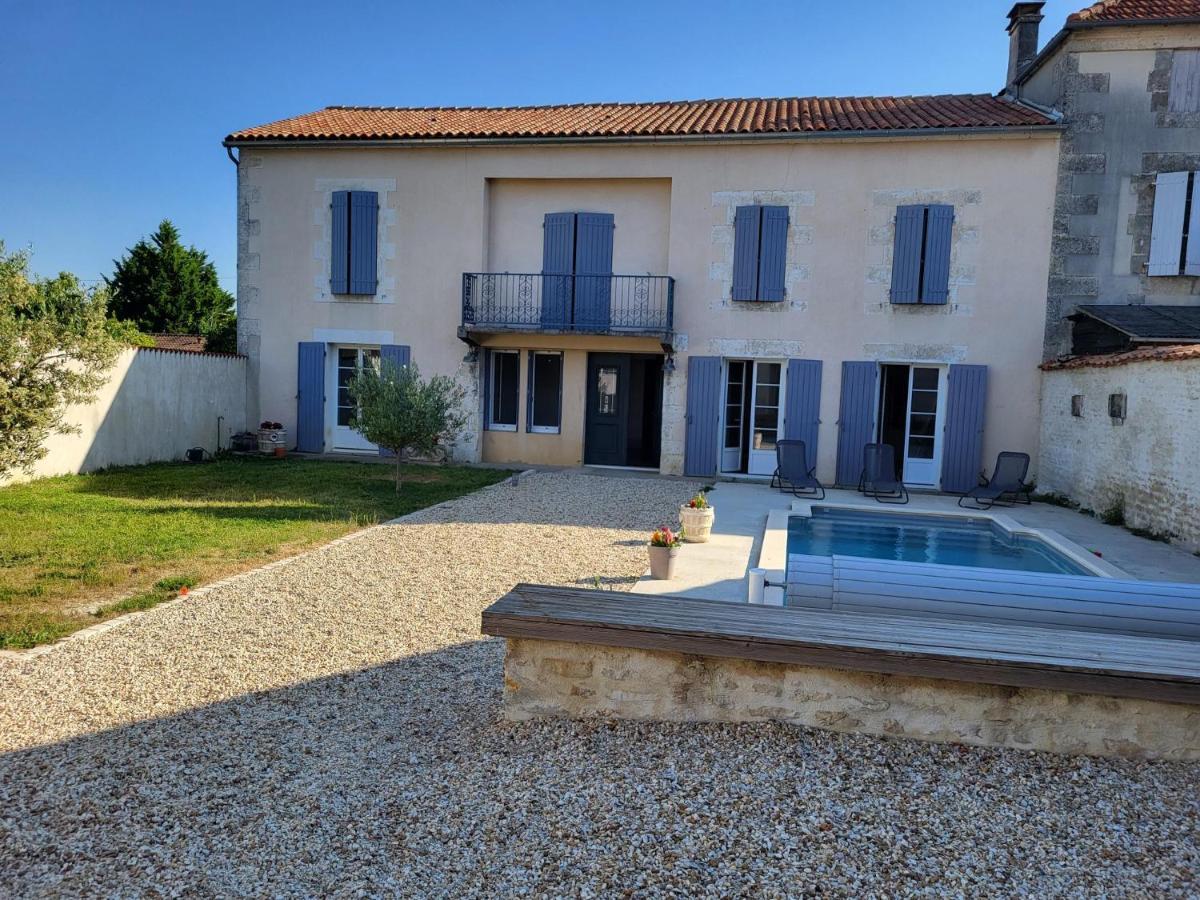 Villa GRANGE DES ORCHIDEES  à Marsac  Extérieur photo